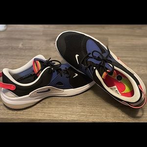 Nike Joyride Flyknit Mens size 11.5. Black/blue/neon yellow.